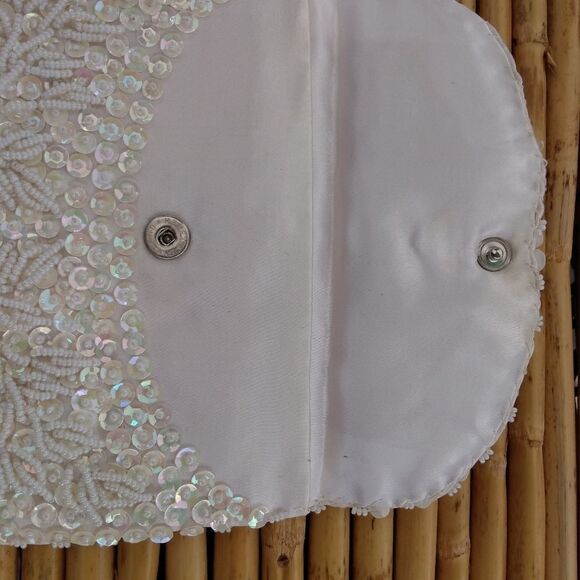 EUC VINTAGE K. GIMBAL White Beaded & Sequin Clutch Made in Hong Kong - Picture 4 of 9